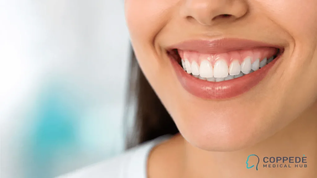Paziente durante una visita specialistica per il gummy smile a Roma presso uno studio odontoiatico avanzato.